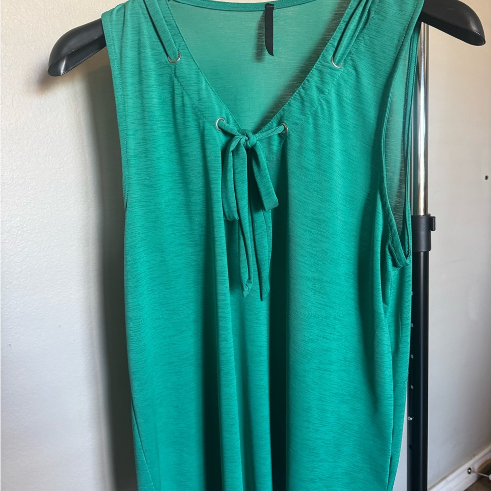 Sleeveless Teal Top